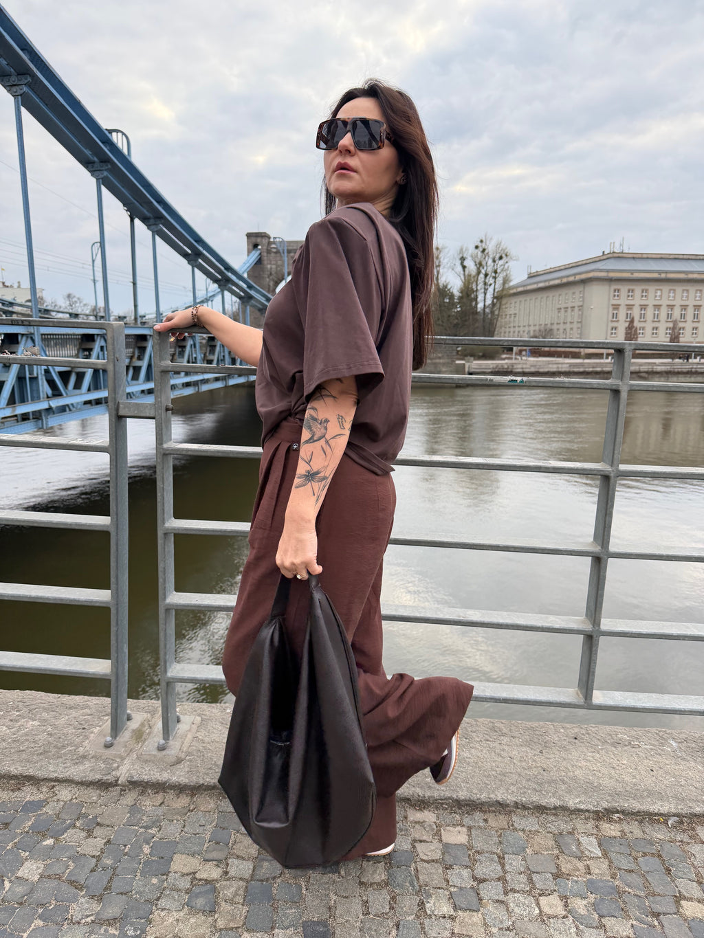 T-shirt CZEKOLADOWY